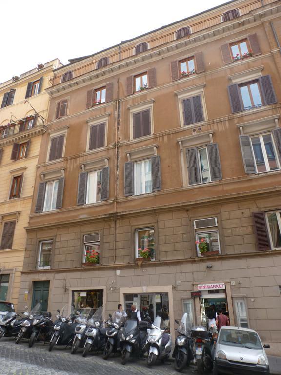 Domus Spagna Capo Le Case Рим Екстериор снимка